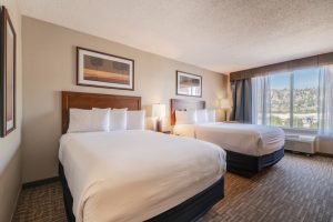 Deluxe Double Queen and Suite