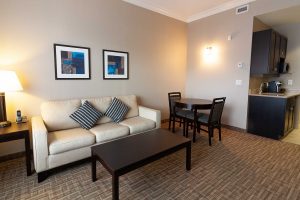 Kelowna KSD Couch-Bar Business